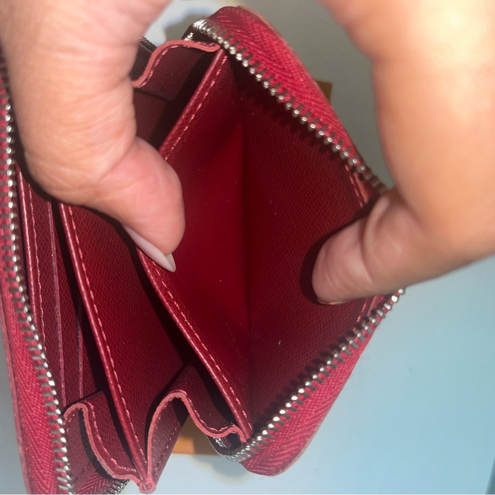 Louis Vuitton Red Epi Compact Zippy Wallet (COA included) - Picture 8 of 16